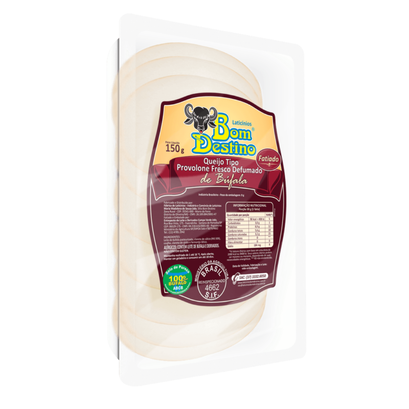 Queijo tipo Provolone fresco de búfala fatiado